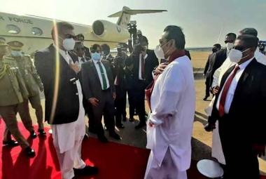 Имран Хан прибыл на Шри Ланку