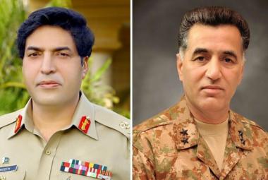 Генерал-лейтенанты Надим Ахмед  Анджум (слева) и Фаиз Хамид (справа)